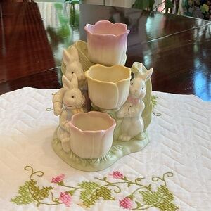Lenox Pink and Cream Bunny Tulip Holder